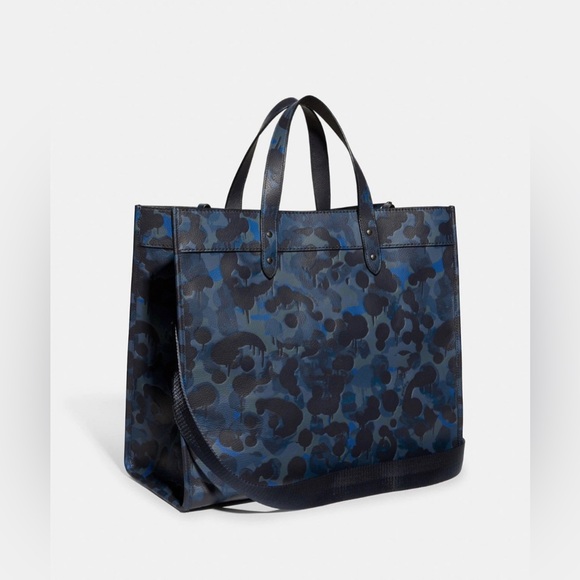 New Coach Field Tote 40 With Camo Print - Picture 7 of 8